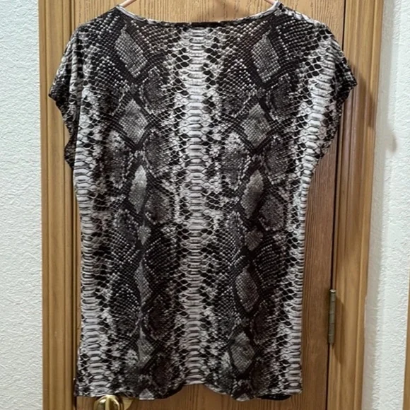 MICHAEL MICHAEL KORS LG. SLEEVELESS BLOUSE SNAKESKIN PRINT - Picture 4 of 9